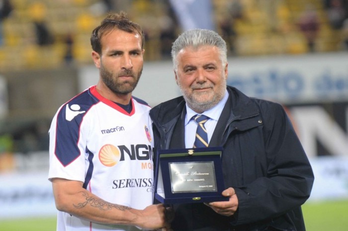 100試合出場を記念して © Bologna FC