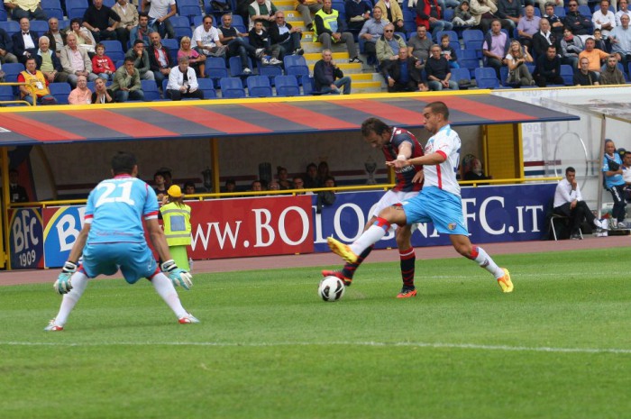 今日もジラ様 © Bologna FC