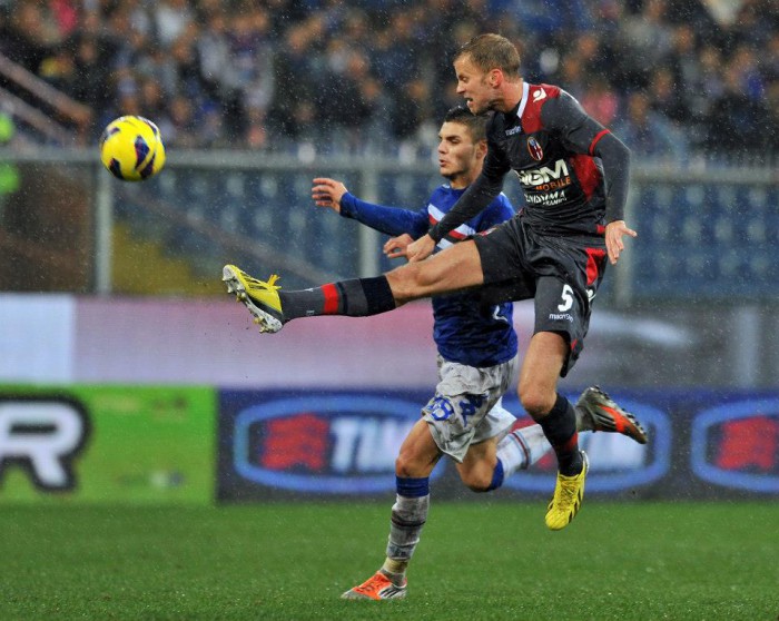 大忙しだったアントンソン © Bologna FC