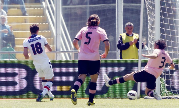 ラッキーな得点のガッちゃん © Bologna FC