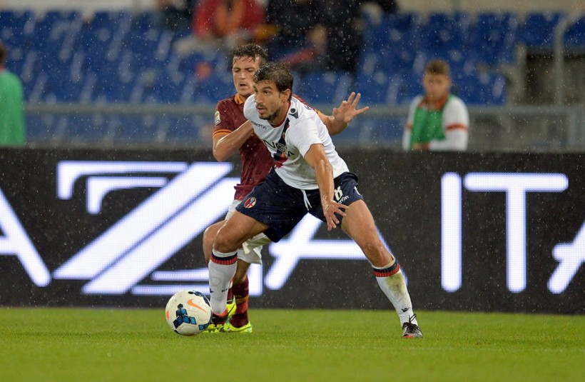 再三右サイドで苦しんだガリクス © Bologna FC