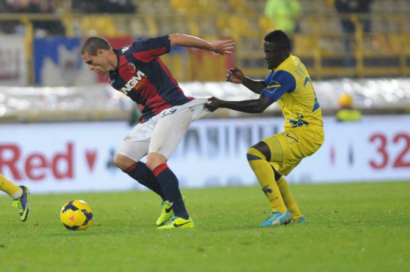 おめぇ、怖いもの知らずだな... © Bologna FC