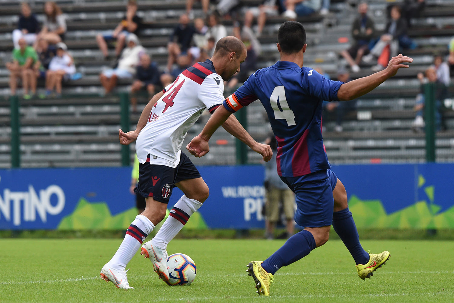 今季も元気そうなパラシオ © Bologna FC