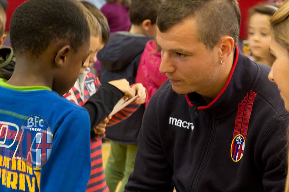 Buchel torna a scuola © Bologna FC