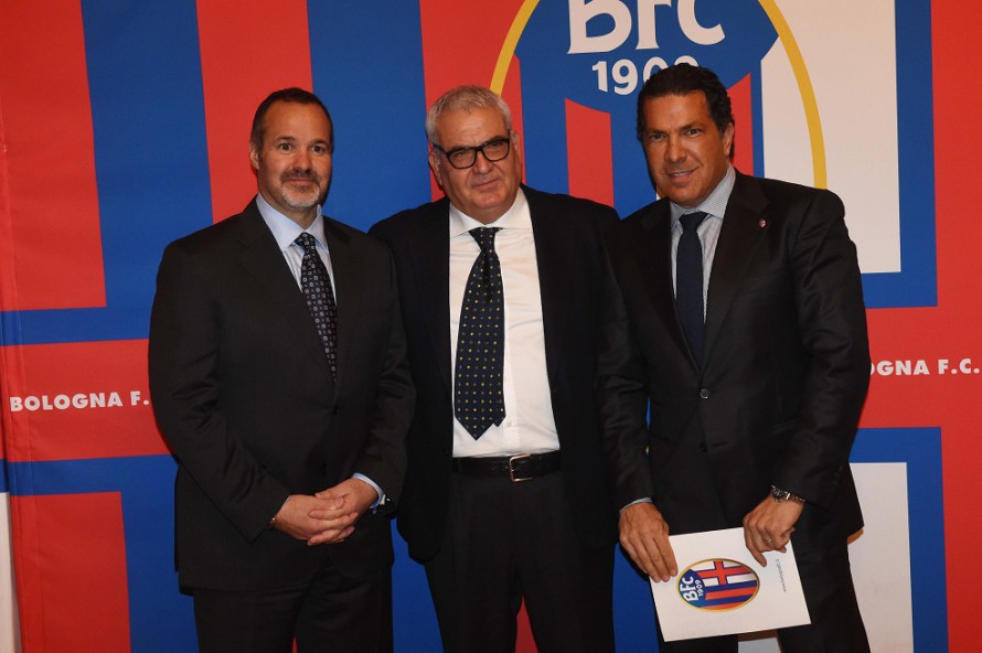Pantaleo Corvino パンタレオ・コルヴィーノの会見が会長、オーナー同席で行われる © Bologna FC