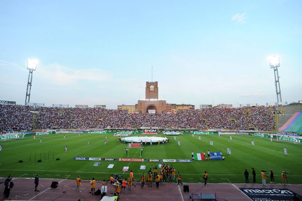 試合前の選手紹介はそれこそCL のよう © Bologna FC